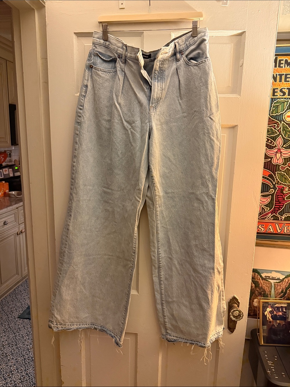 Express Light Blue Wide-Leg Women’s Jeans 14L